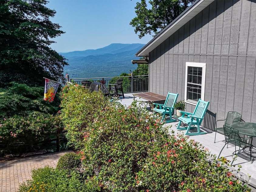 1995 Hemlock Trail, Columbus, NC 28722.  MLS# CAR4278397, YatesRealty ID 27778. 