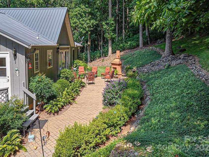 1995 Hemlock Trail, Columbus, NC 28722.  MLS# CAR4278397, YatesRealty ID 27778. 