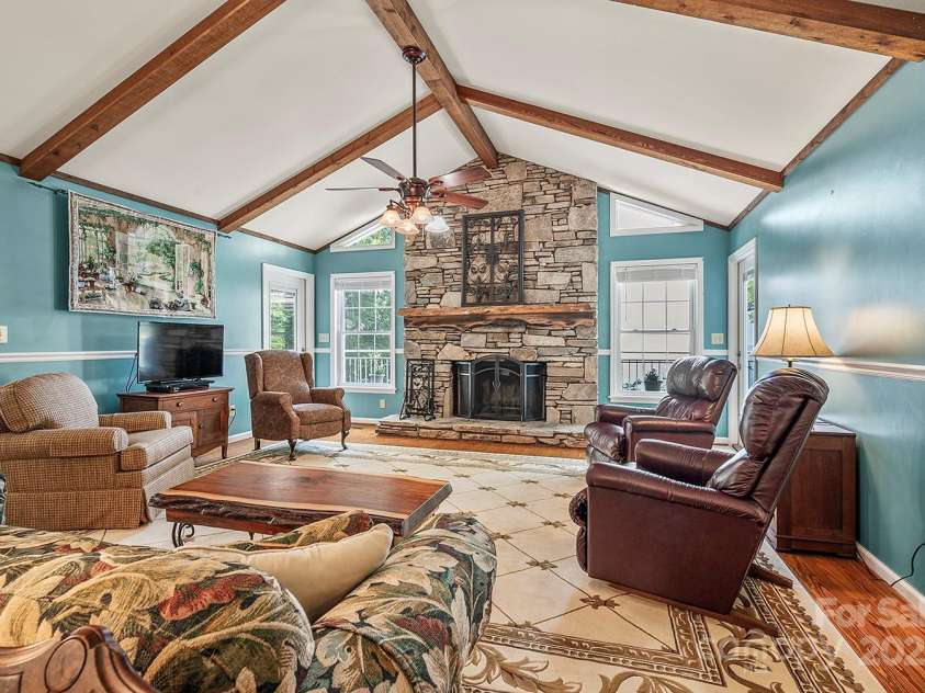 1995 Hemlock Trail, Columbus, NC 28722.  MLS# CAR4278397, YatesRealty ID 27778. 