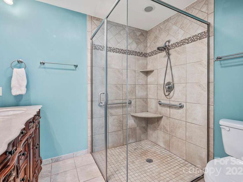 1995 Hemlock Trail, Columbus, NC 28722.  MLS# CAR4278397, YatesRealty ID 27778. 