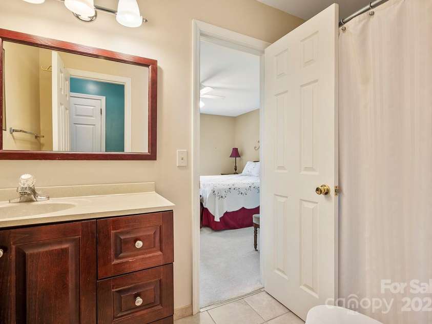 1995 Hemlock Trail, Columbus, NC 28722.  MLS# CAR4278397, YatesRealty ID 27778. 