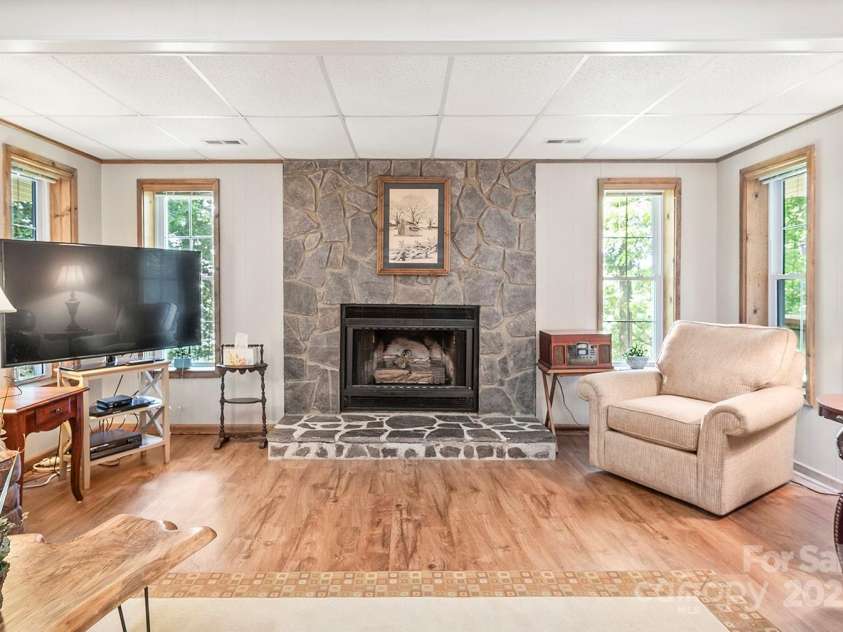 1995 Hemlock Trail, Columbus, NC 28722.  MLS# CAR4278397, YatesRealty ID 27778. 