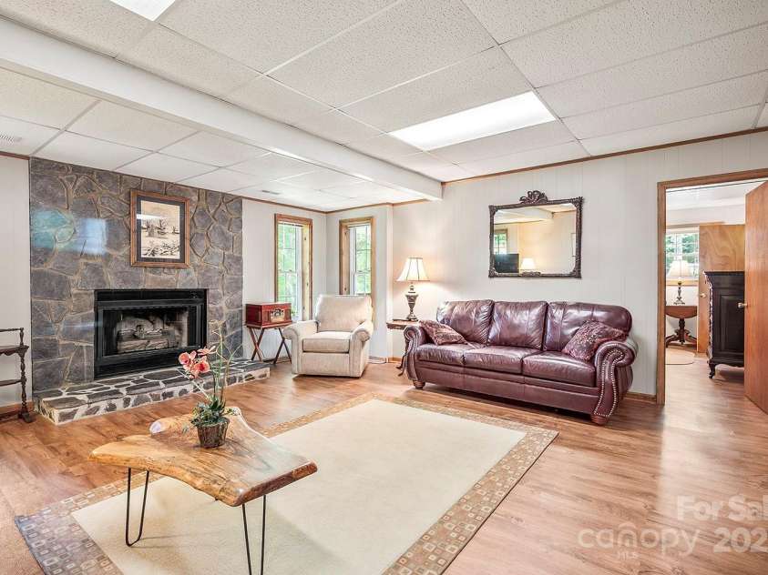 1995 Hemlock Trail, Columbus, NC 28722.  MLS# CAR4278397, YatesRealty ID 27778. 