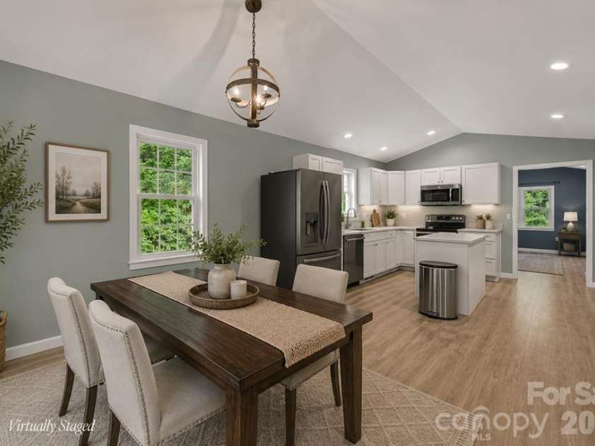 79 Harris Circle, Sylva, NC 28779.  MLS# CAR4376056, YatesRealty ID 27779. 