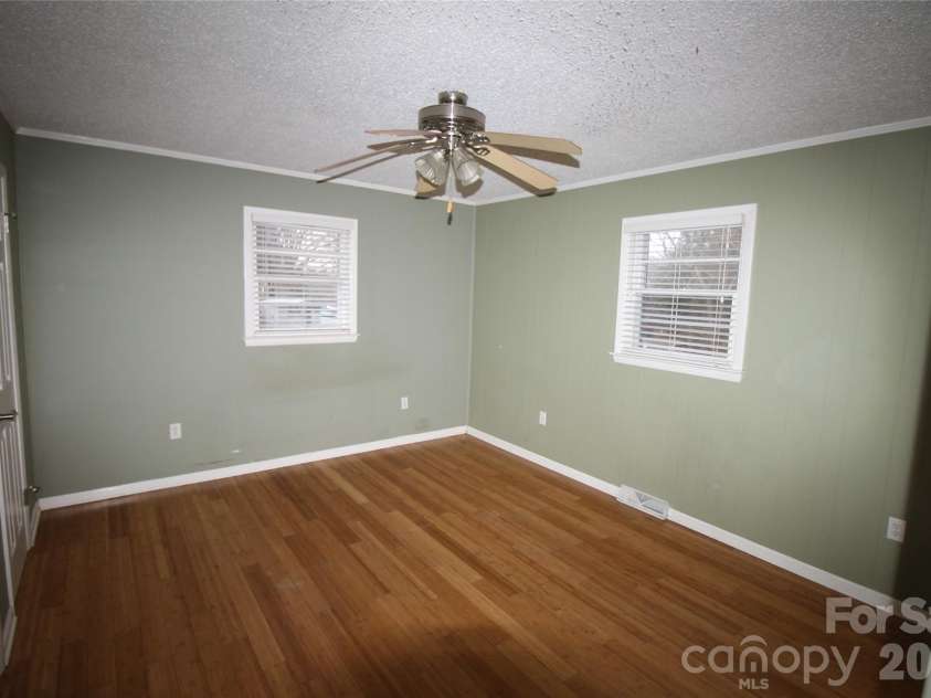 203 Ratchford Farm Road, Gastonia, NC 28056.  MLS# CAR4317730, YatesRealty ID 2778. 