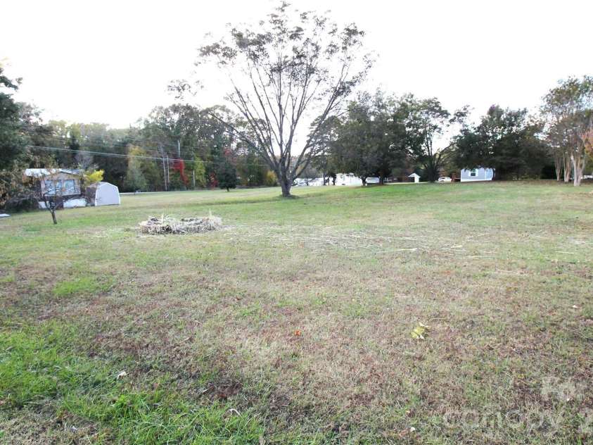 203 Ratchford Farm Road, Gastonia, NC 28056.  MLS# CAR4317730, YatesRealty ID 2778. 