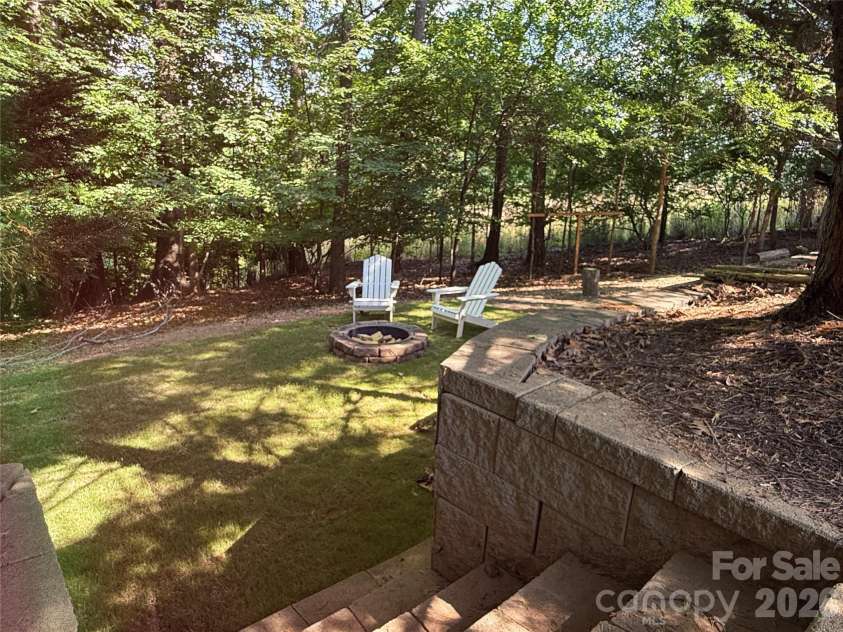 5093 Gladiola Way, Tega Cay, SC 29708.  MLS# CAR4384631, YatesRealty ID 27780. 