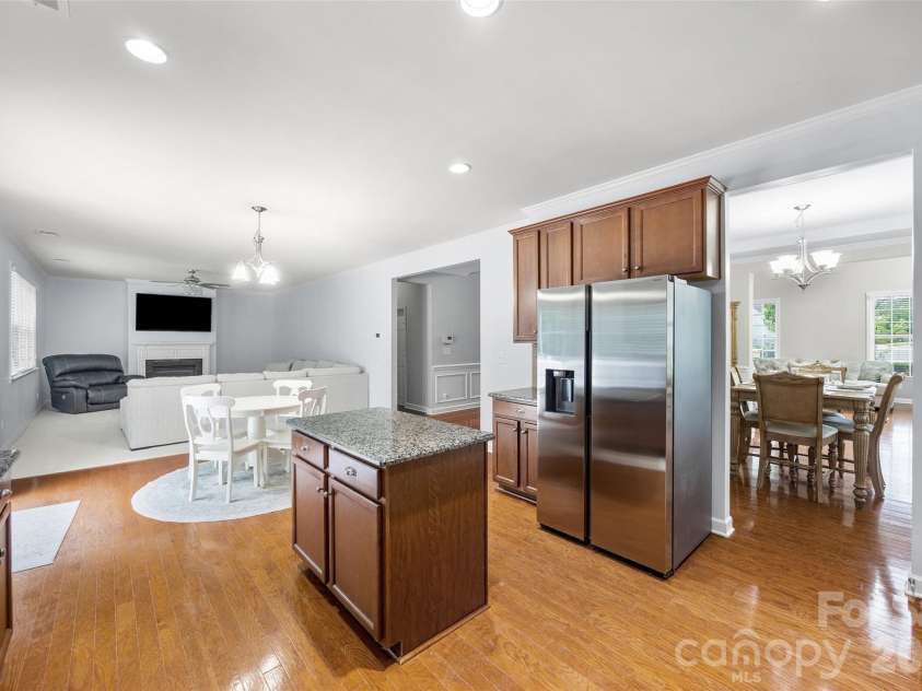 5093 Gladiola Way, Tega Cay, SC 29708.  MLS# CAR4384631, YatesRealty ID 27780. 