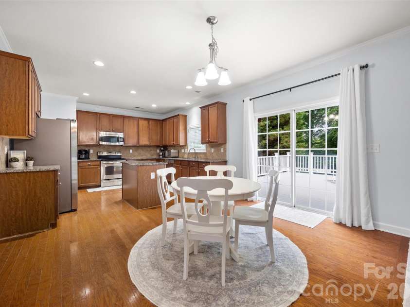 5093 Gladiola Way, Tega Cay, SC 29708.  MLS# CAR4384631, YatesRealty ID 27780. 