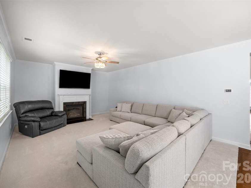 5093 Gladiola Way, Tega Cay, SC 29708.  MLS# CAR4384631, YatesRealty ID 27780. 