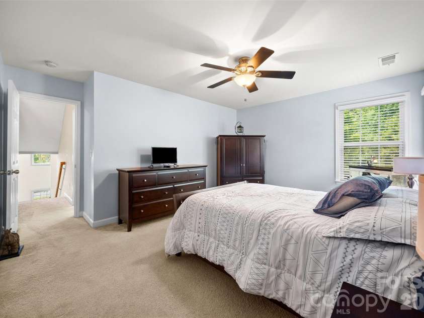 5093 Gladiola Way, Tega Cay, SC 29708.  MLS# CAR4384631, YatesRealty ID 27780. 