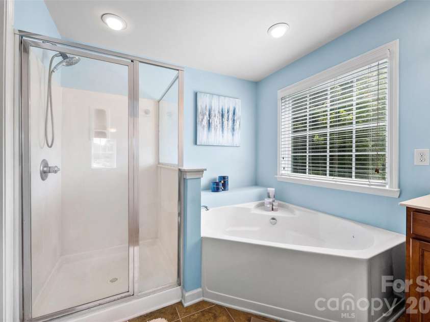 5093 Gladiola Way, Tega Cay, SC 29708.  MLS# CAR4384631, YatesRealty ID 27780. 