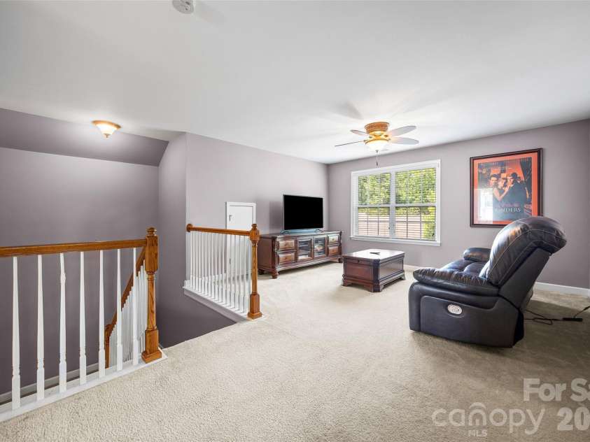 5093 Gladiola Way, Tega Cay, SC 29708.  MLS# CAR4384631, YatesRealty ID 27780. 