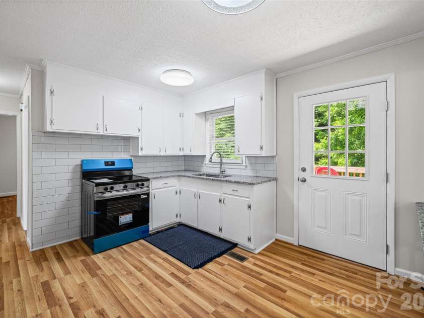 219 Belton Avenue, Mount Holly, NC 28120.  MLS# CAR4389483, YatesRealty ID 27781. 