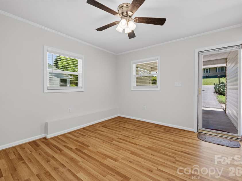 219 Belton Avenue, Mount Holly, NC 28120.  MLS# CAR4389483, YatesRealty ID 27781. 