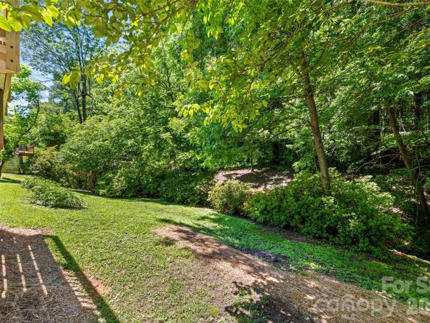 219 Belton Avenue, Mount Holly, NC 28120.  MLS# CAR4389483, YatesRealty ID 27781. 