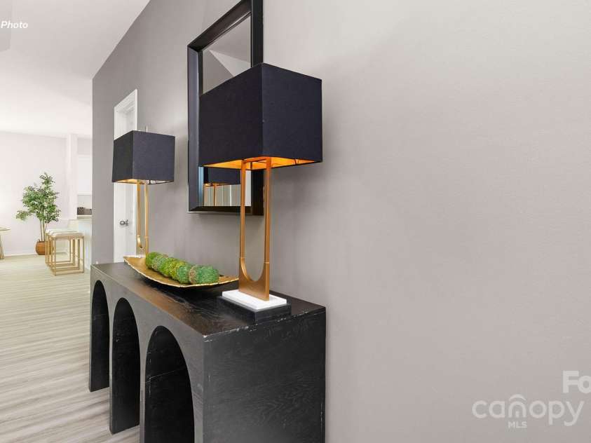 11230 Cardinal Creek Avenue, Charlotte, NC 28215.  MLS# CAR4276827, YatesRealty ID 27782. 