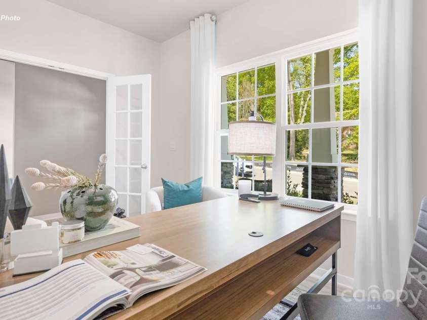 11230 Cardinal Creek Avenue, Charlotte, NC 28215.  MLS# CAR4276827, YatesRealty ID 27782. 