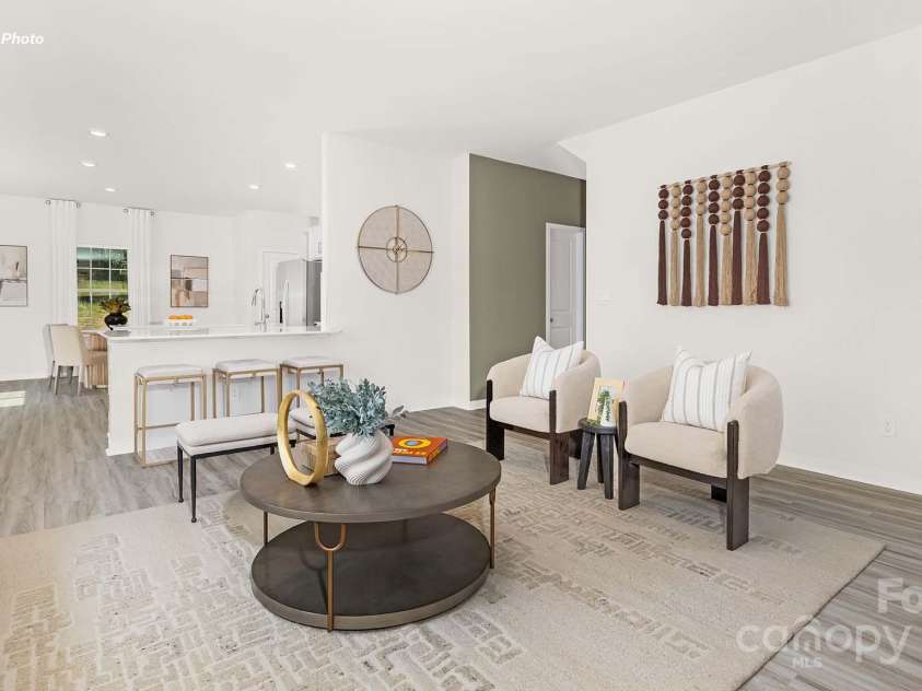 11230 Cardinal Creek Avenue, Charlotte, NC 28215.  MLS# CAR4276827, YatesRealty ID 27782. 