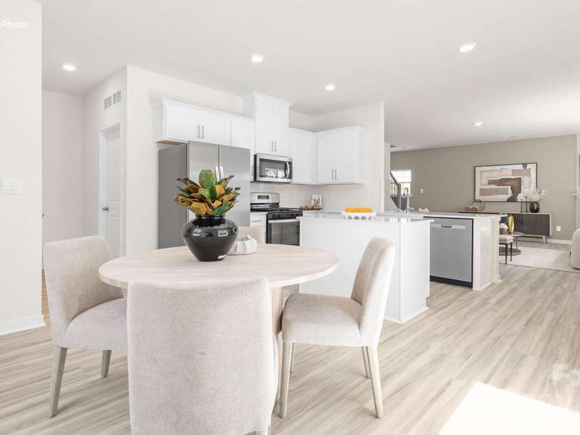 11230 Cardinal Creek Avenue, Charlotte, NC 28215.  MLS# CAR4276827, YatesRealty ID 27782. 