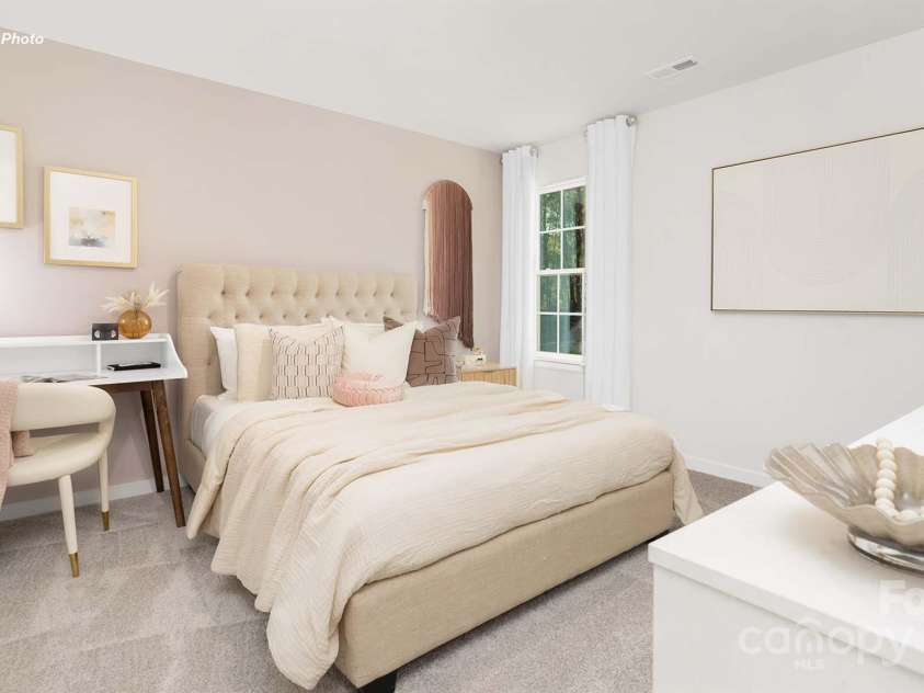 11230 Cardinal Creek Avenue, Charlotte, NC 28215.  MLS# CAR4276827, YatesRealty ID 27782. 