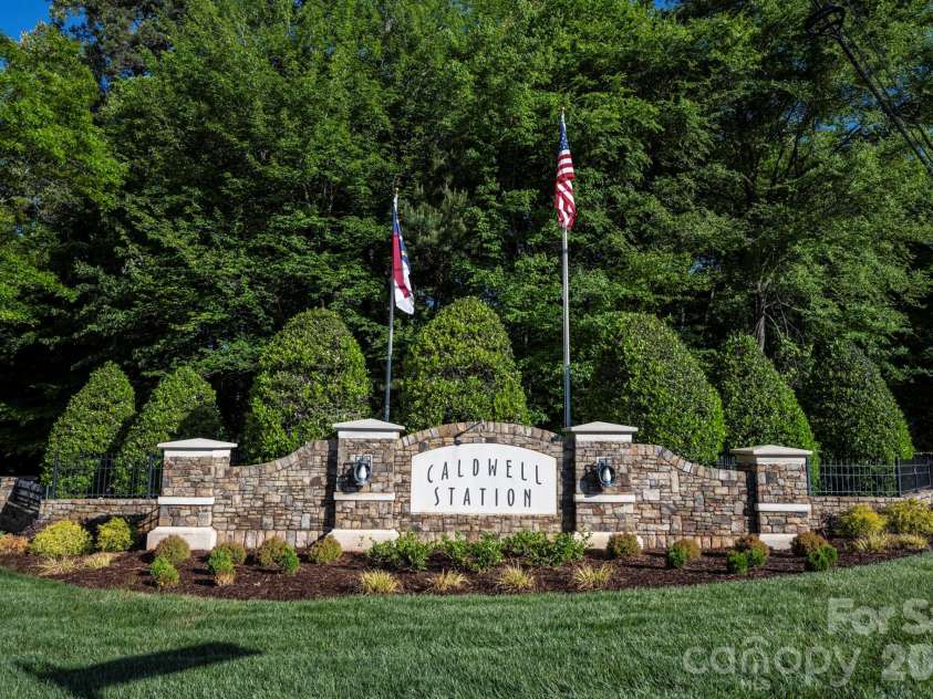 17815 Steel Horse Road, Cornelius, NC 28031.  MLS# CAR4385757, YatesRealty ID 27782. 