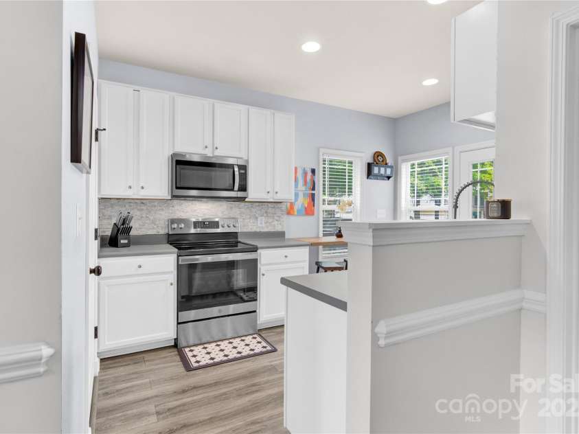 12426 Stone Garden Drive, Huntersville, NC 28078.  MLS# CAR4283587, YatesRealty ID 27784. 