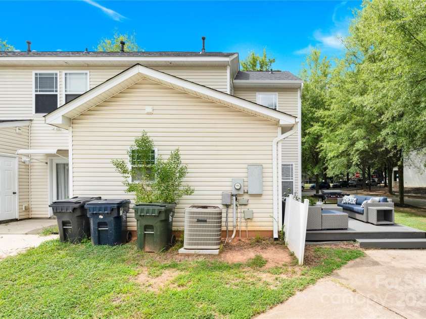 12426 Stone Garden Drive, Huntersville, NC 28078.  MLS# CAR4283587, YatesRealty ID 27784. 