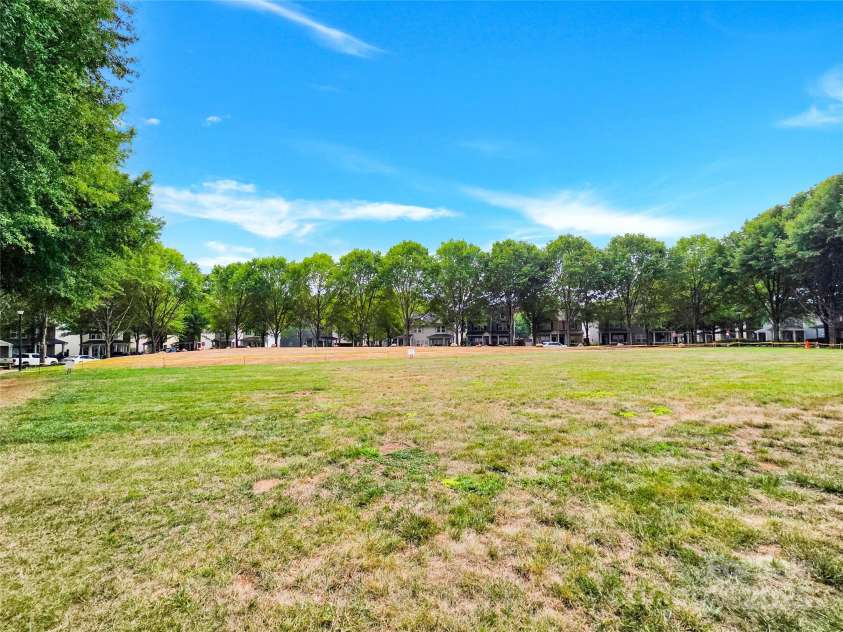 12426 Stone Garden Drive, Huntersville, NC 28078.  MLS# CAR4283587, YatesRealty ID 27784. 