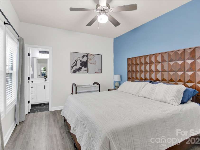 12426 Stone Garden Drive, Huntersville, NC 28078.  MLS# CAR4283587, YatesRealty ID 27784. Primary Bedroom on Main Floor