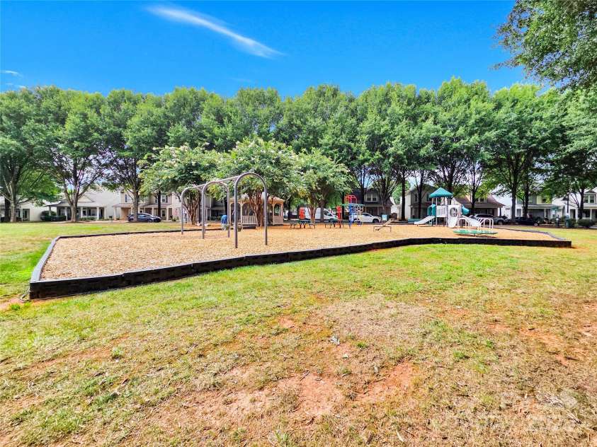 12426 Stone Garden Drive, Huntersville, NC 28078.  MLS# CAR4283587, YatesRealty ID 27784. Walking Distance Playground
