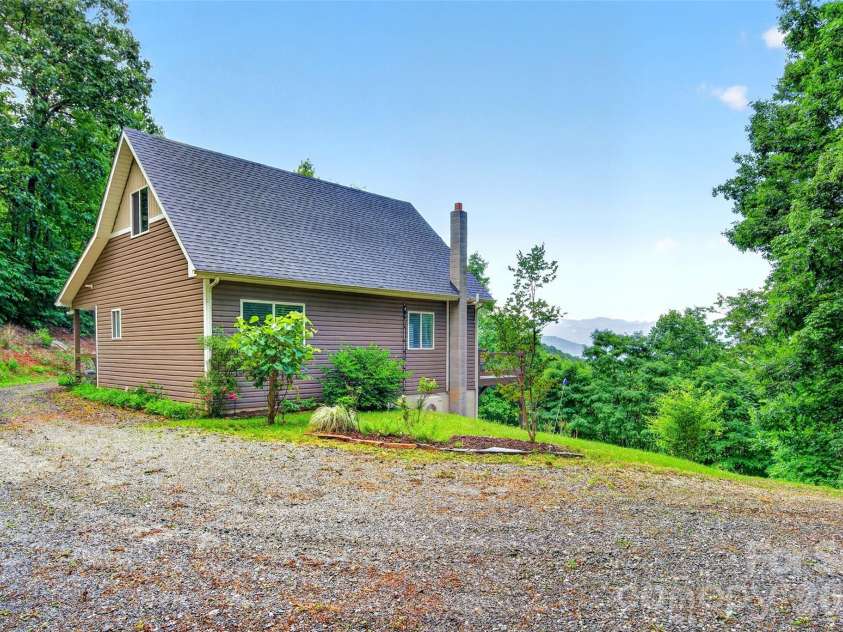 696 Hickory Nut Hollow, Old Fort, NC 28762.  MLS# CAR4385663, YatesRealty ID 27786. 