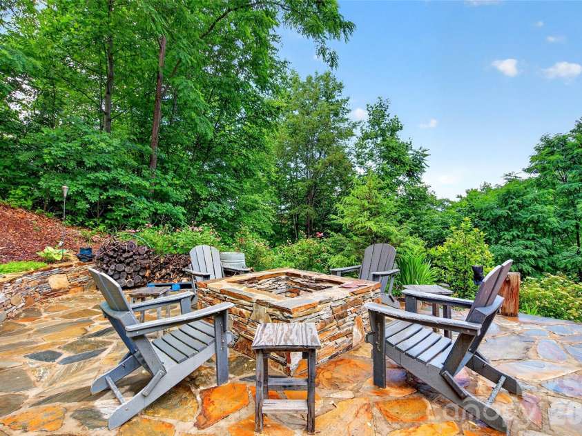696 Hickory Nut Hollow, Old Fort, NC 28762.  MLS# CAR4385663, YatesRealty ID 27786. 