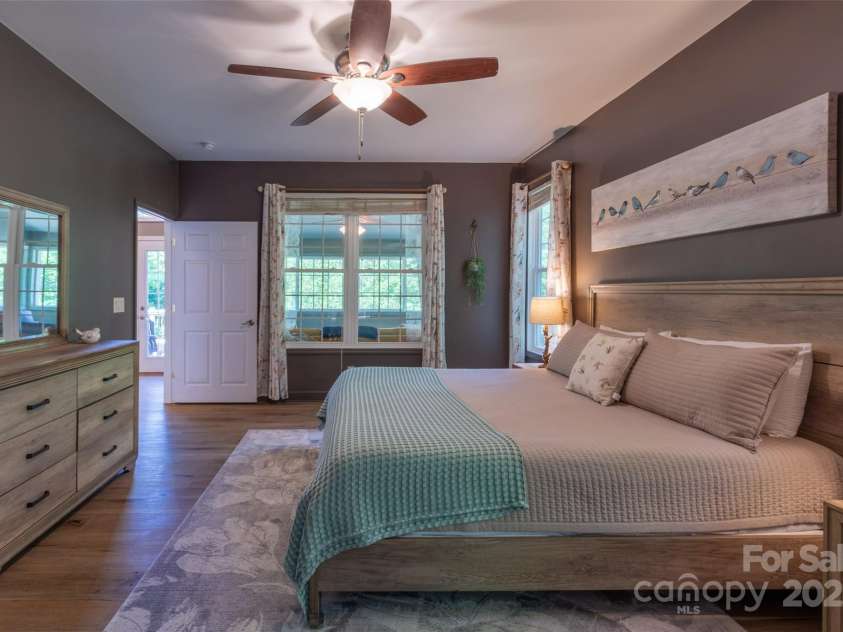 533 Safari Drive, Sylva, NC 28779.  MLS# CAR4281221, YatesRealty ID 27787. 