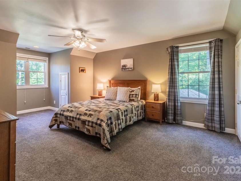 533 Safari Drive, Sylva, NC 28779.  MLS# CAR4281221, YatesRealty ID 27787. 