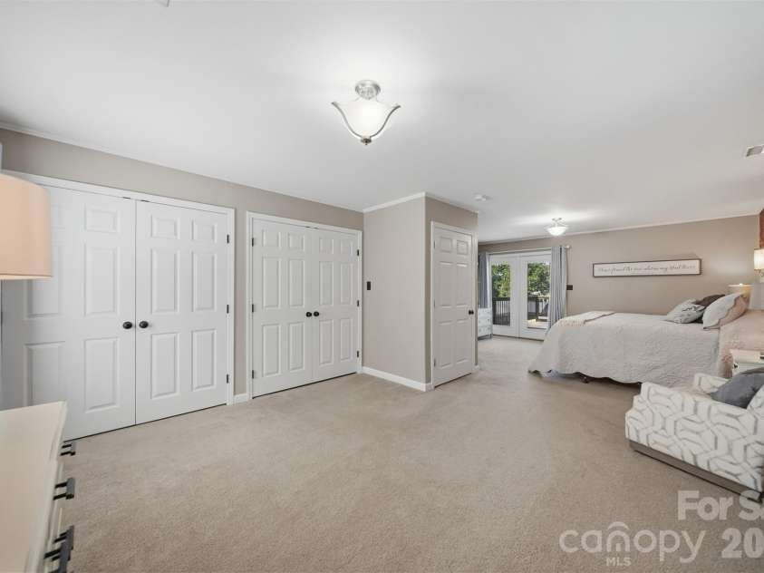 138 Whispering Pines Drive, Hudson, NC 28638.  MLS# CAR4385334, YatesRealty ID 27789. 