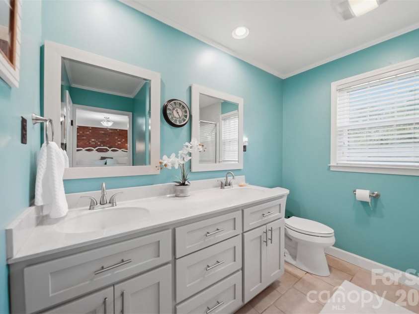 138 Whispering Pines Drive, Hudson, NC 28638.  MLS# CAR4385334, YatesRealty ID 27789. 