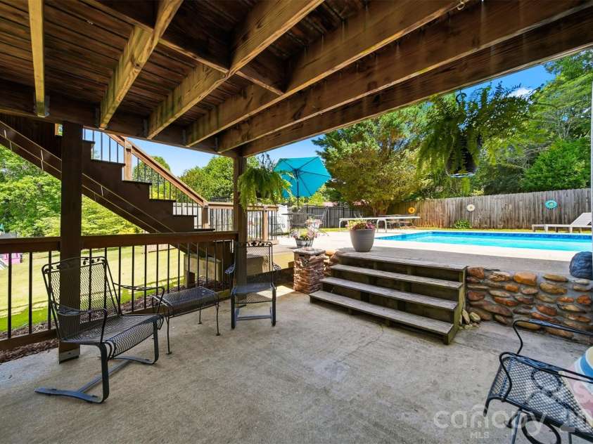 138 Whispering Pines Drive, Hudson, NC 28638.  MLS# CAR4385334, YatesRealty ID 27789. 