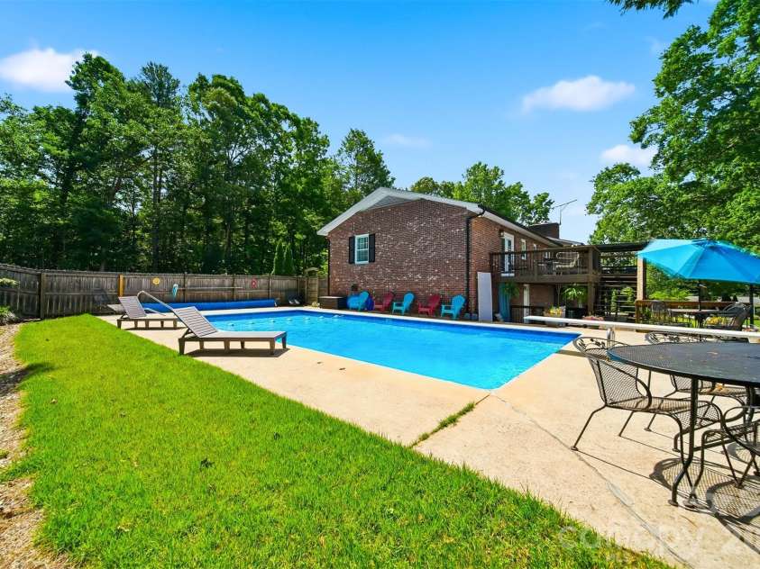 138 Whispering Pines Drive, Hudson, NC 28638.  MLS# CAR4385334, YatesRealty ID 27789. 