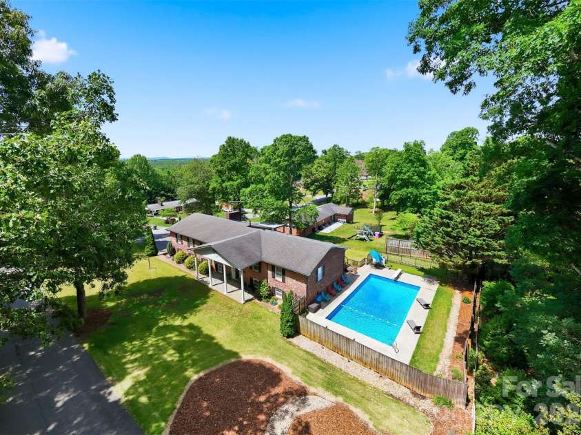 138 Whispering Pines Drive, Hudson, NC 28638.  MLS# CAR4385334, YatesRealty ID 27789. 