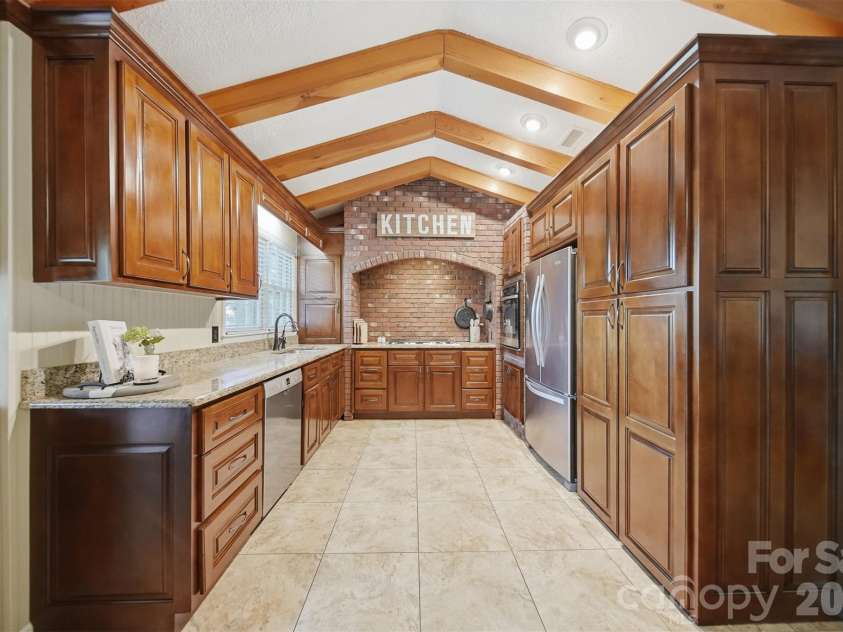 138 Whispering Pines Drive, Hudson, NC 28638.  MLS# CAR4385334, YatesRealty ID 27789. 