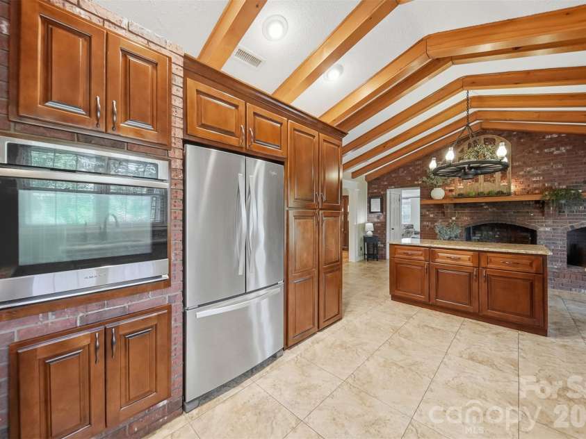 138 Whispering Pines Drive, Hudson, NC 28638.  MLS# CAR4385334, YatesRealty ID 27789. 