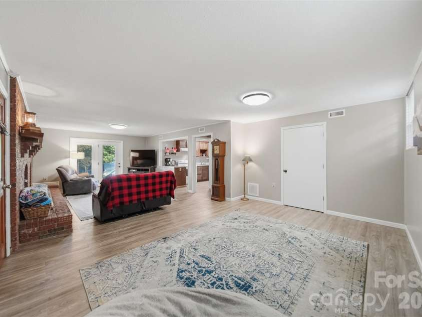 138 Whispering Pines Drive, Hudson, NC 28638.  MLS# CAR4385334, YatesRealty ID 27789. 