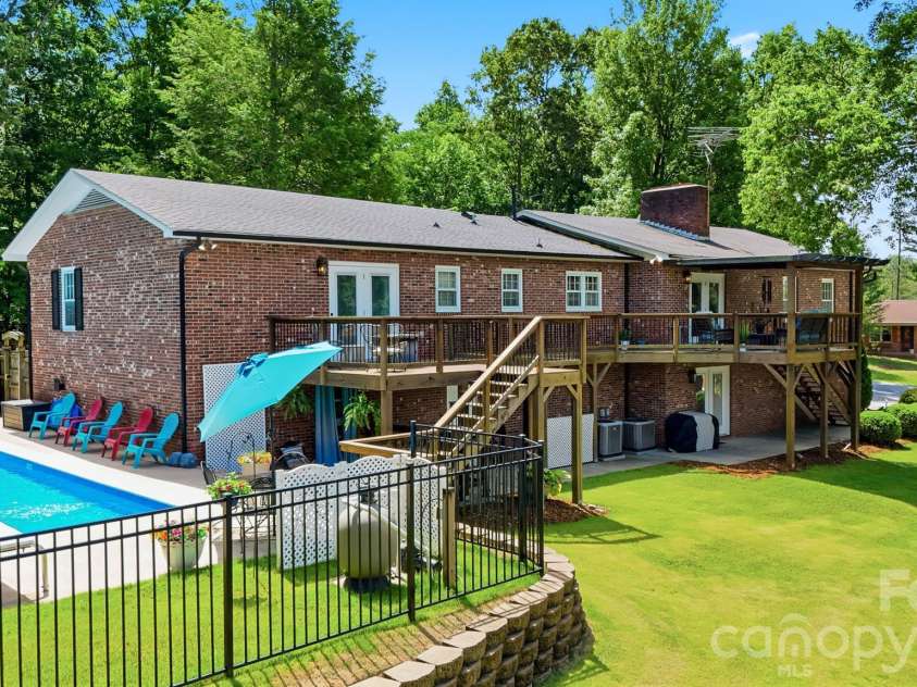 138 Whispering Pines Drive, Hudson, NC 28638.  MLS# CAR4385334, YatesRealty ID 27789. 