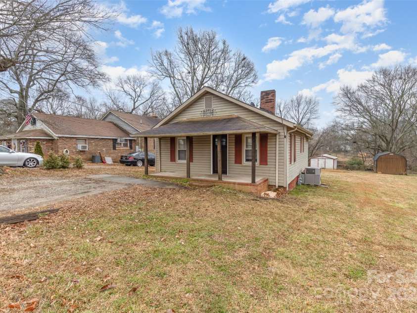 107 Mcginnis Street, Kings Mountain, NC 28086.  MLS# CAR4217487, YatesRealty ID 2779. 