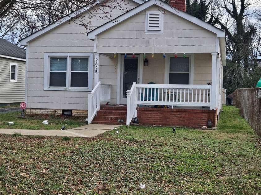 2825 Long Avenue, Gastonia, NC 28054.  MLS# CAR4340489, YatesRealty ID 2779. 