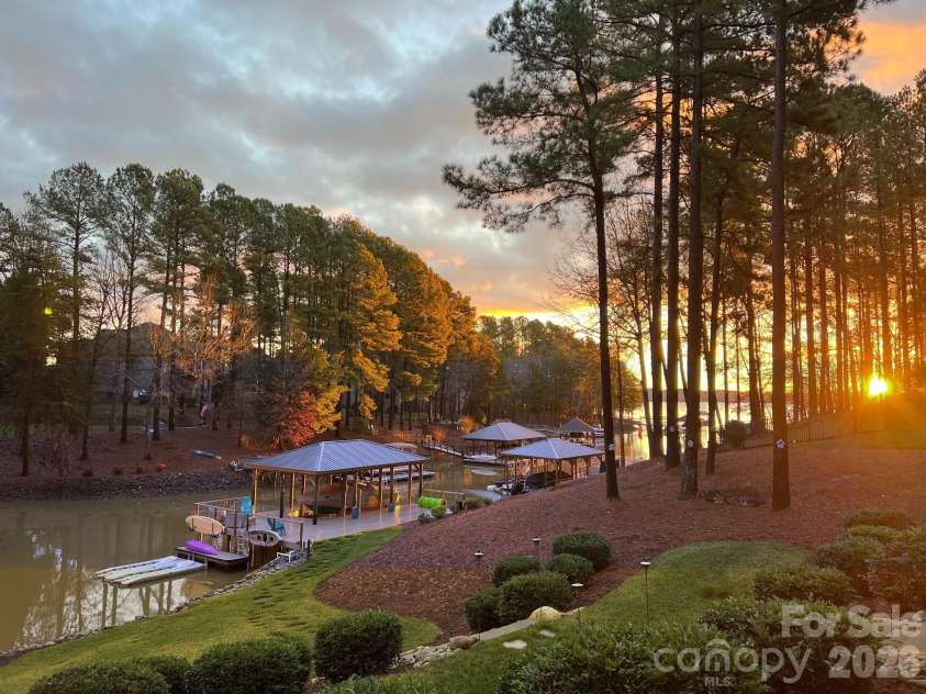 9156 Fair Oak Drive, Sherrills Ford, NC 28673.  MLS# CAR4351146, YatesRealty ID 2779. 