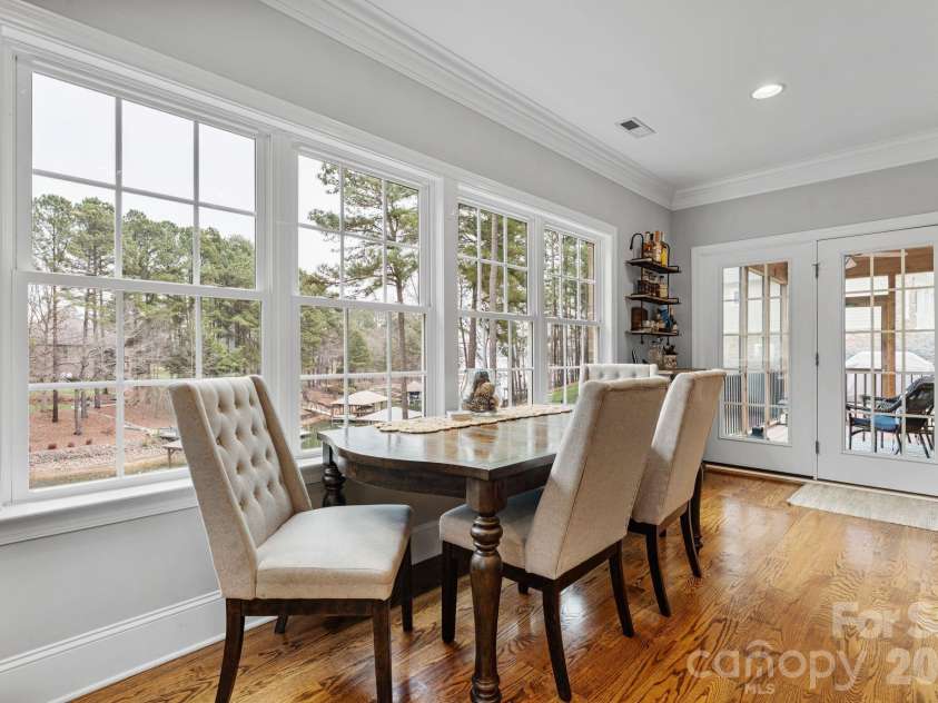 9156 Fair Oak Drive, Sherrills Ford, NC 28673.  MLS# CAR4351146, YatesRealty ID 2779. 