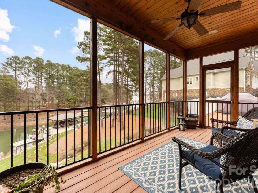 9156 Fair Oak Drive, Sherrills Ford, NC 28673.  MLS# CAR4351146, YatesRealty ID 2779. 