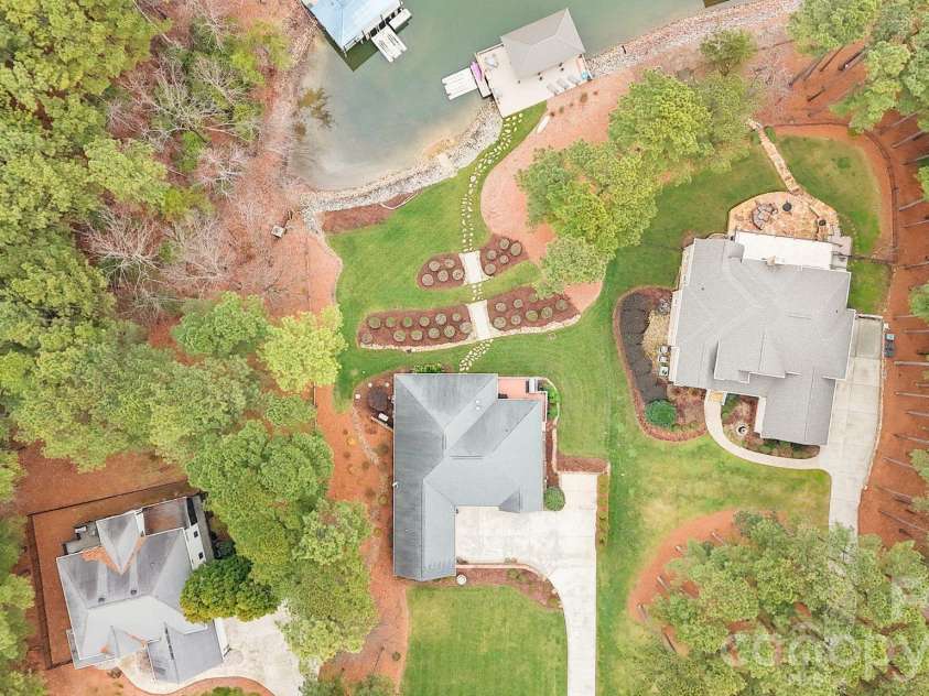9156 Fair Oak Drive, Sherrills Ford, NC 28673.  MLS# CAR4351146, YatesRealty ID 2779. 